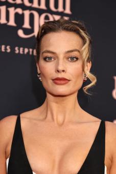 New York, USA – 15. SEPTEMBER: Margot Robbie bei der US-Premiere von „A Big Bold Beautiful Journey” im AMC Lincoln Square am 15. September 2025 in New York, USA. (FOTO: Dave Allocca / Starpix) StarPix©2025