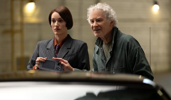 Phoebe Waller Bridge und Kevin Kline in A BIG BOLD BEAUTIFUL JOURNEY.  © 2025 CTMG, Inc. All Rights Reserved. 