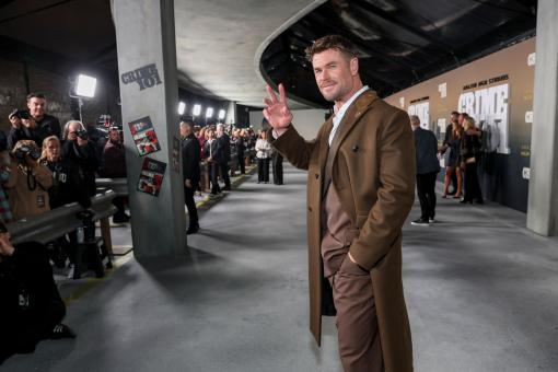 Chris Hemsworth lors de la première mondiale de CRIME 101 à Los Angeles.  Todd Williamson/JanuaryImages