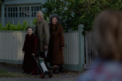 Les acolytes dans INSIDIOUS : L’INVASION DU LOINTAIN de Screen Gems  © Sony Pictures Releasing Switzerland GmbH