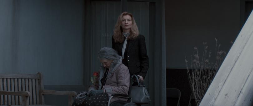 MAUDE DAVEY als Polly & TANDI WRIGHT als Susan in Warner Bros. Pictures' und Sony Pictures' EVIL DEAD BURN.   © 2026 Warner Bros. Ent. All Rights Reserved.